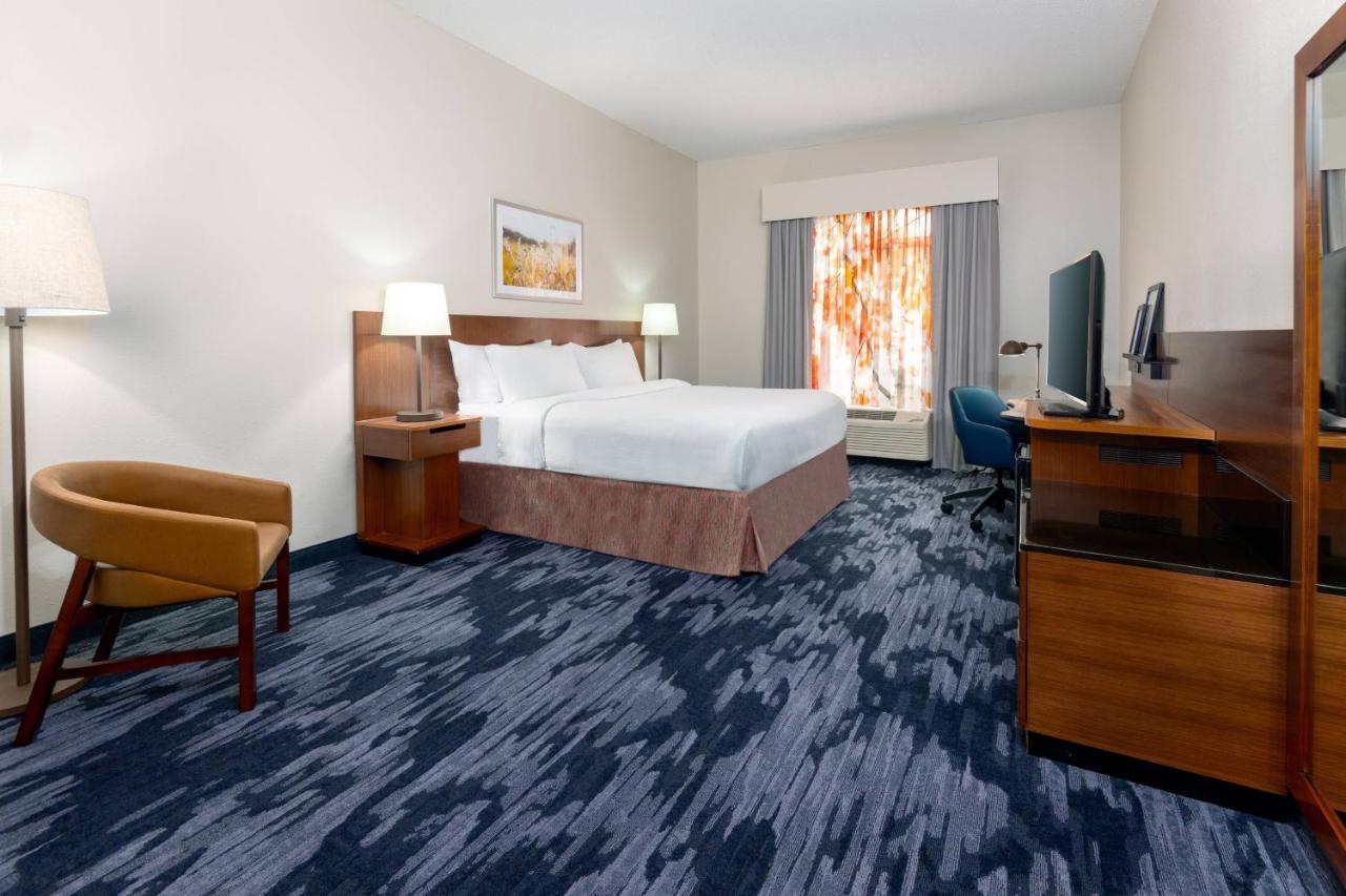 Fairfield Inn And Suites By Marriott Clearwater Exterior foto