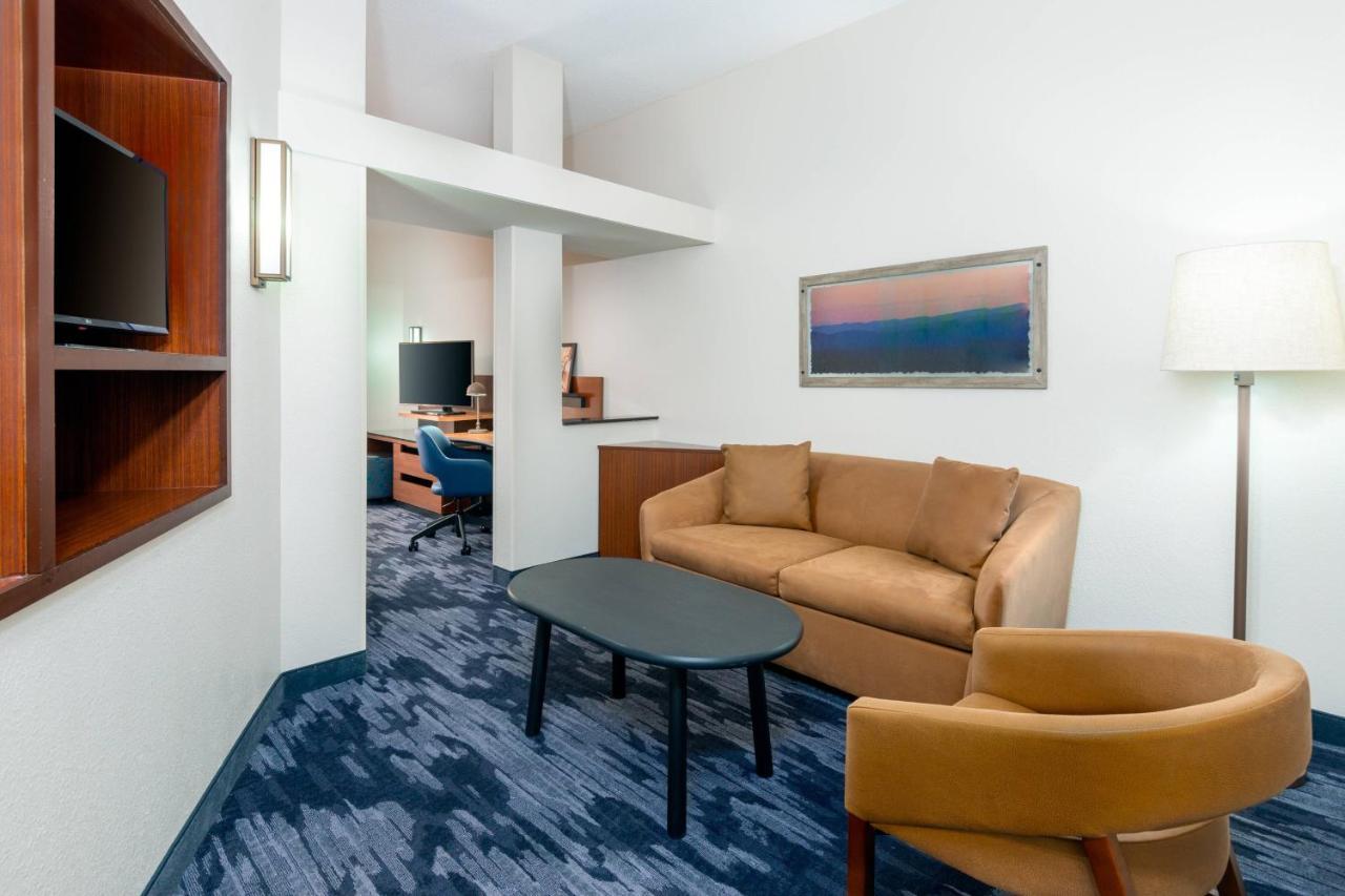 Fairfield Inn And Suites By Marriott Clearwater Exterior foto